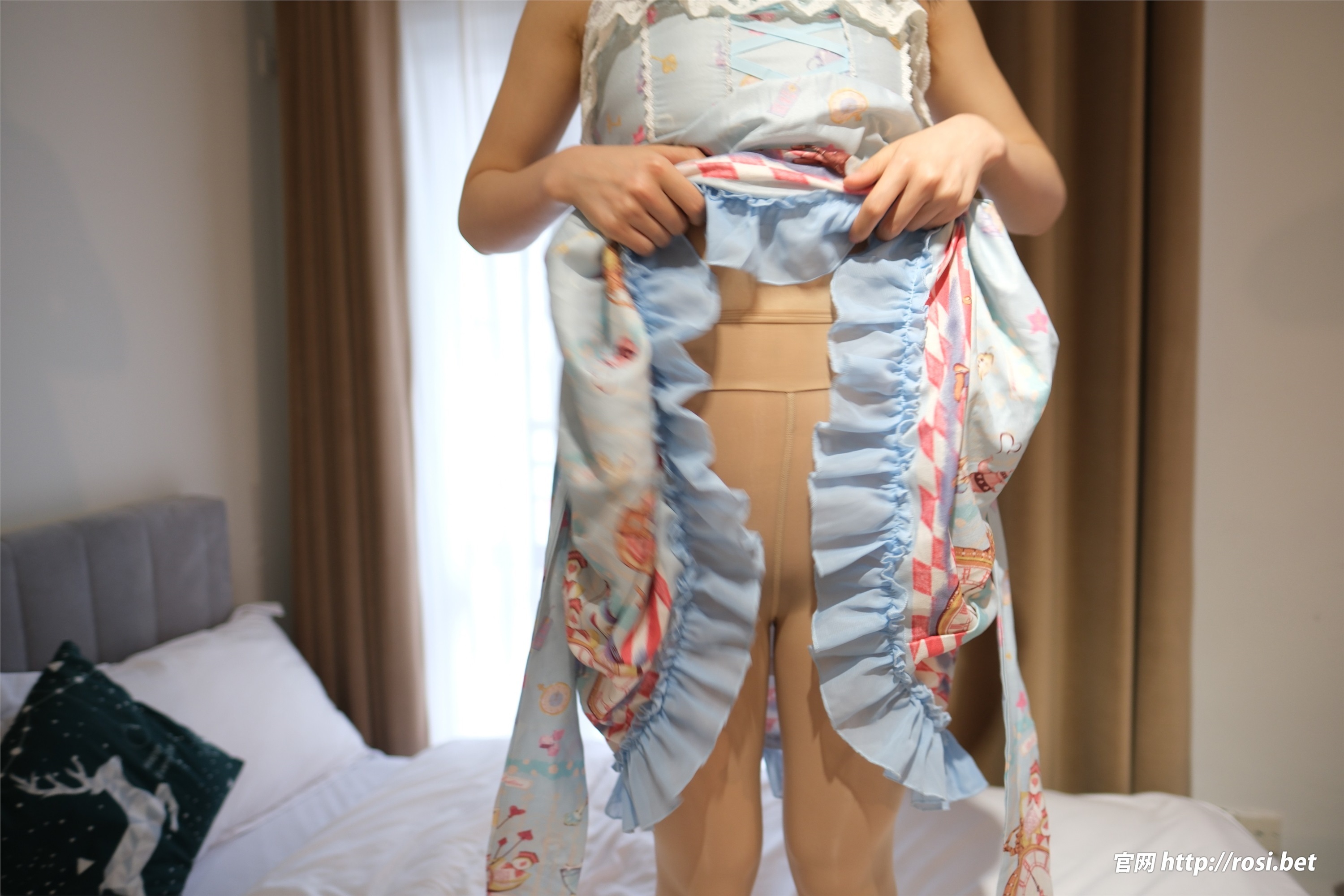 ROSI写真 2024.09.02 NO.4655